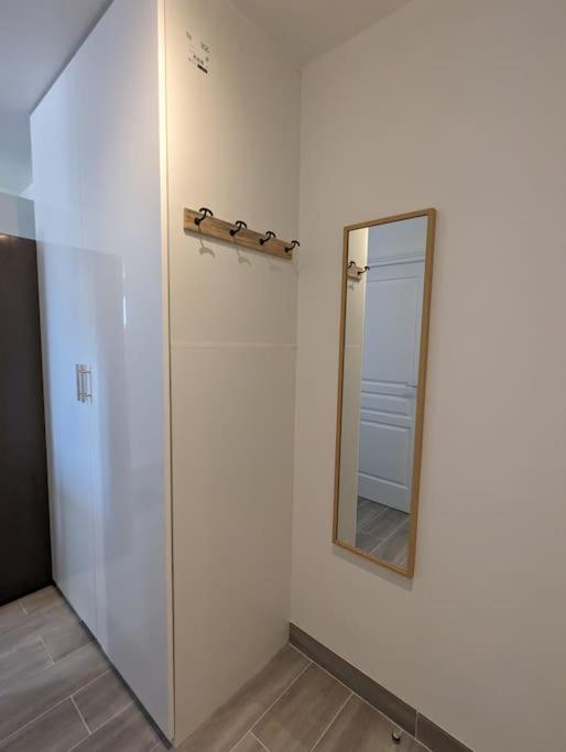Appart Tout Confort Tres Proche Rer A Torcy  Exterior foto